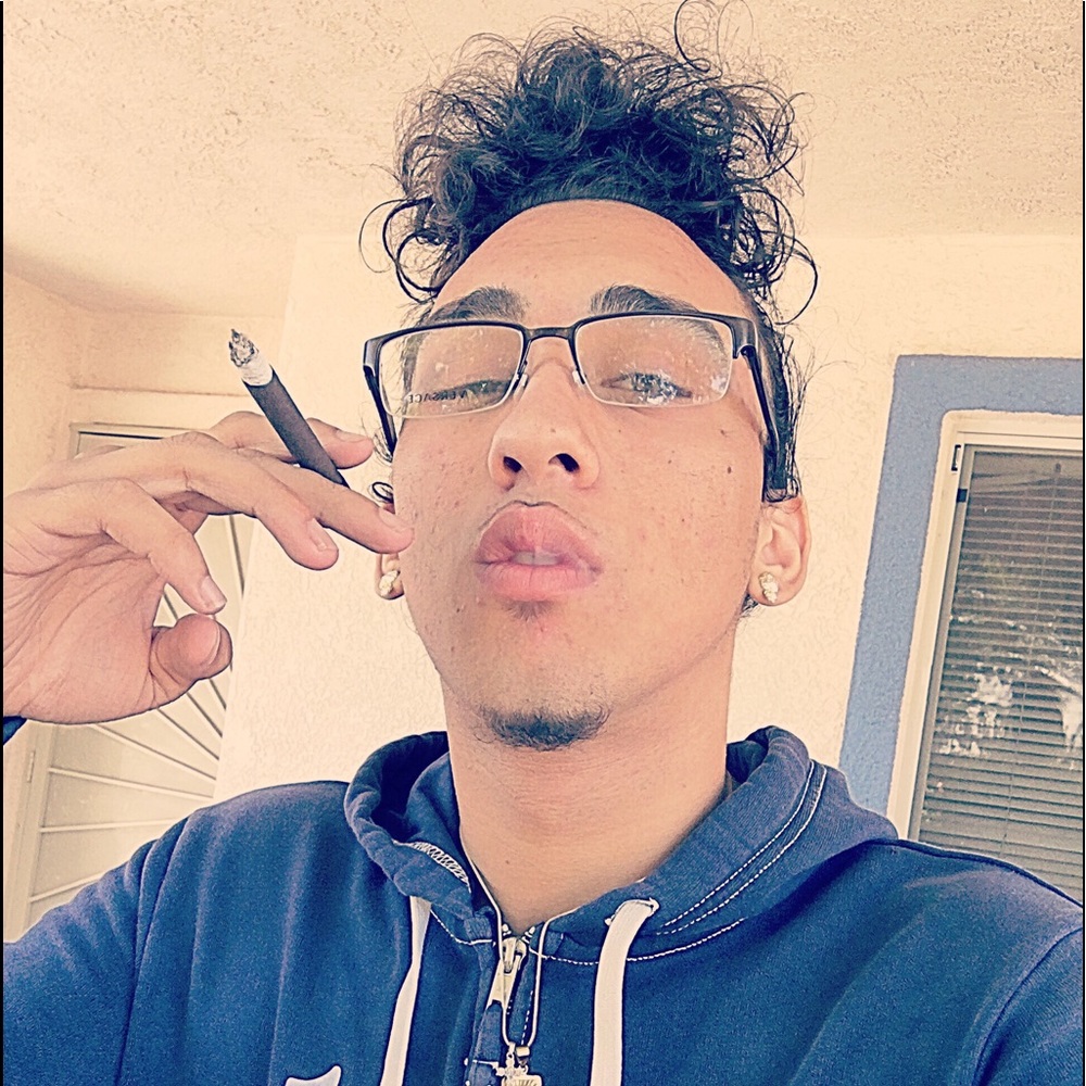 Meet your Posher, Curlyhead